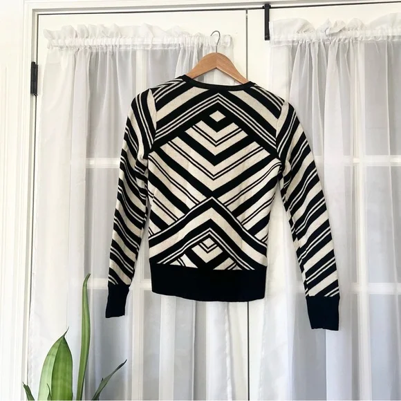 Bill Blass Knitwear Cashmere Wool Cashwool Sweater Size Small - Picture 4 of 6